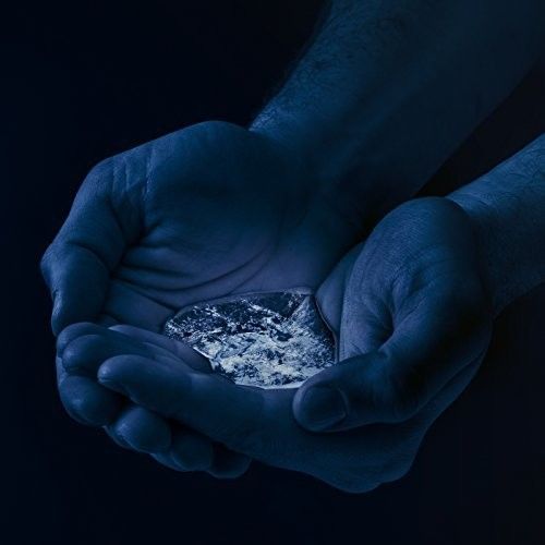 Dans Ma Main cover art