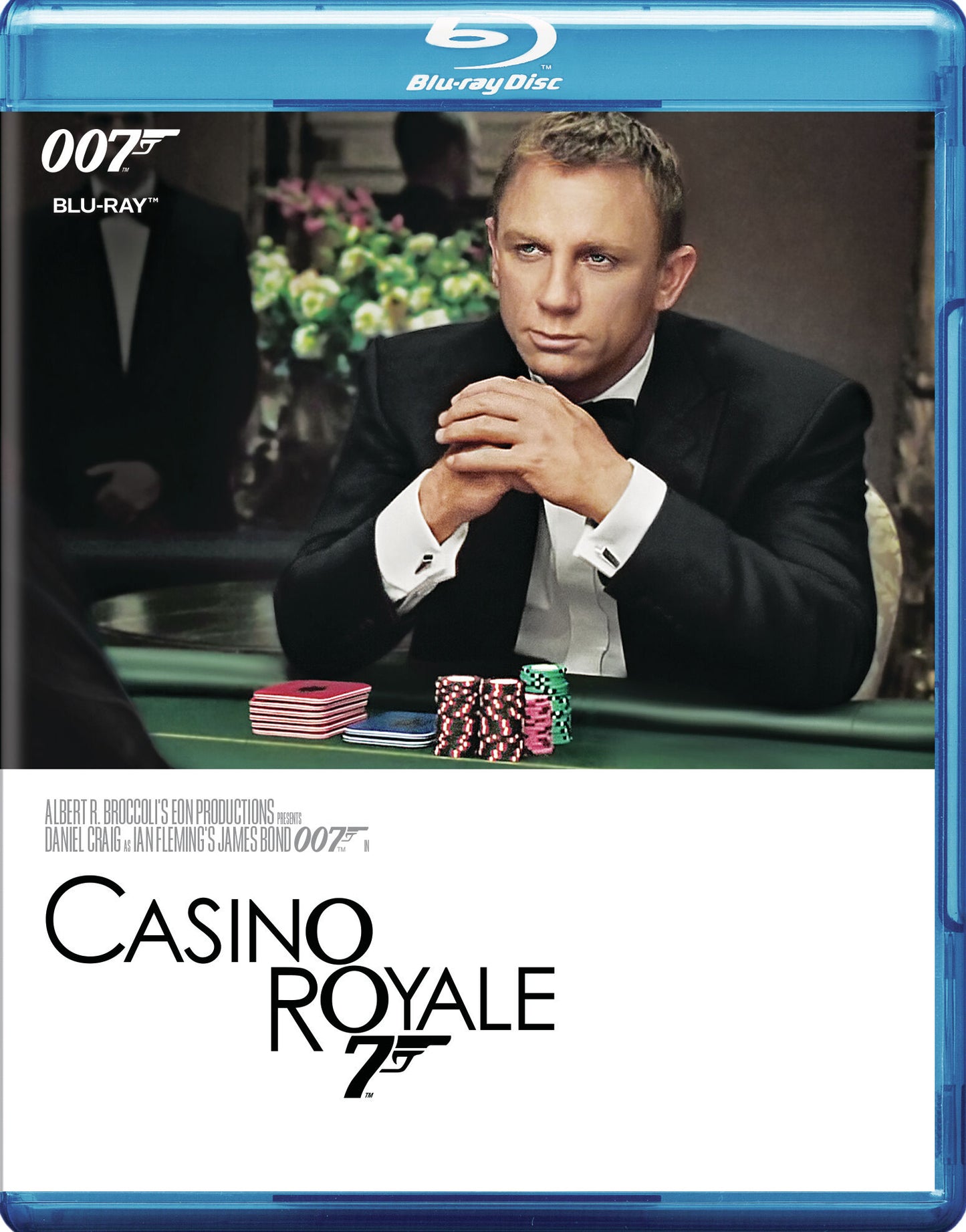 Casino Royale [Blu-ray] cover art