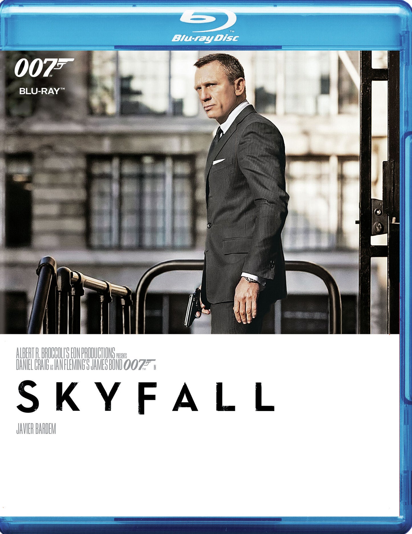 Skyfall [Blu-ray] cover art